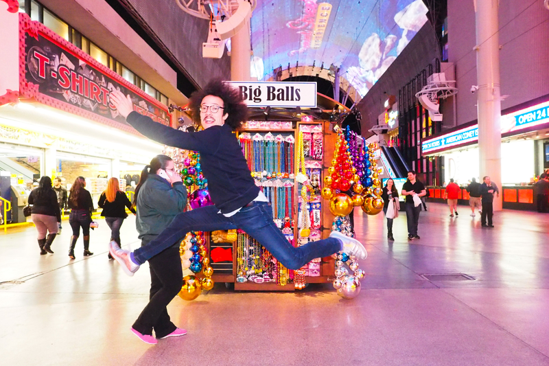 Illustration for article titled JUMPING : LAS VEGAS